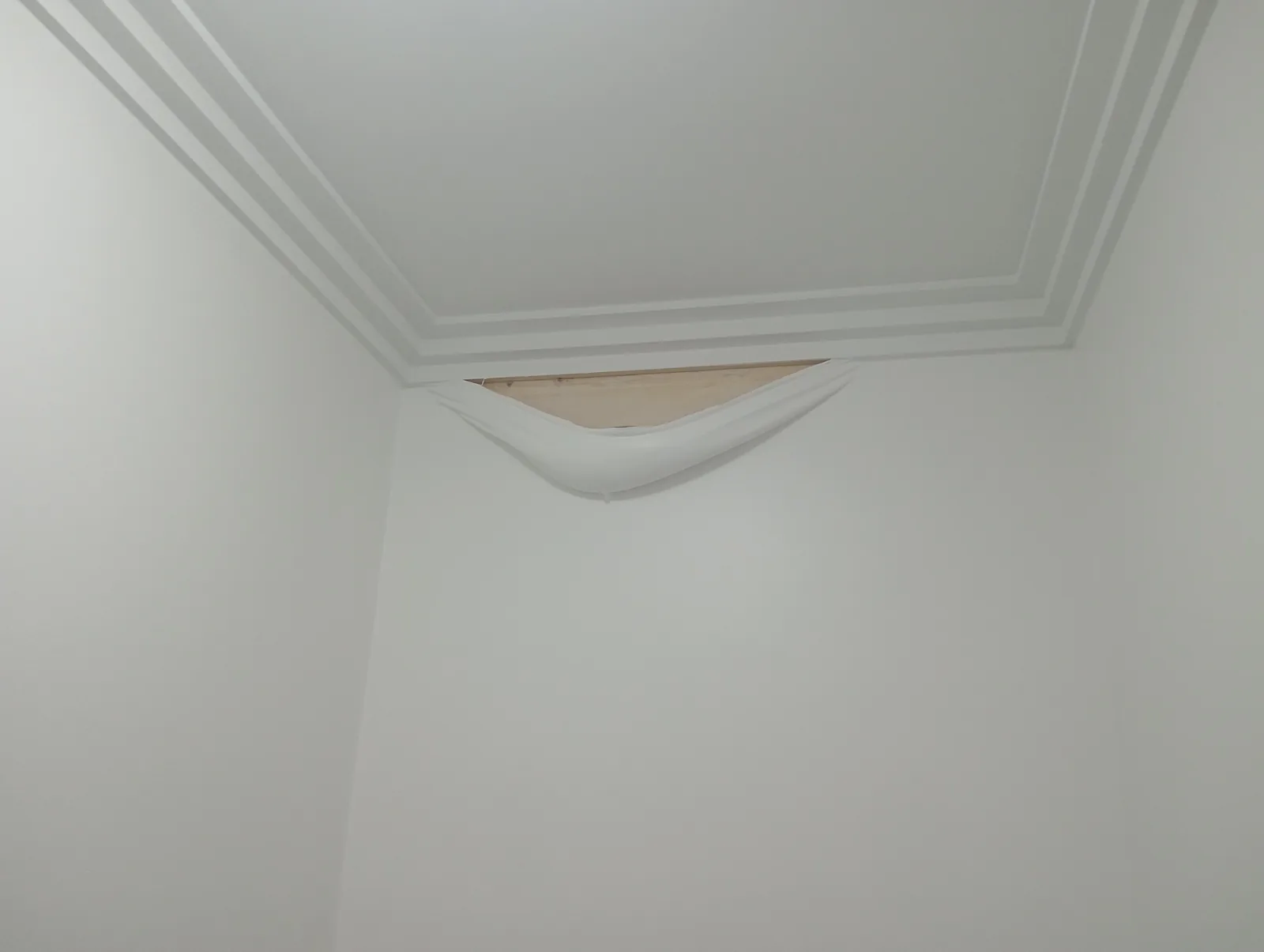 Ceiling corner before repair